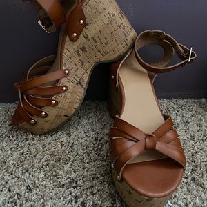 Brown platform wedges